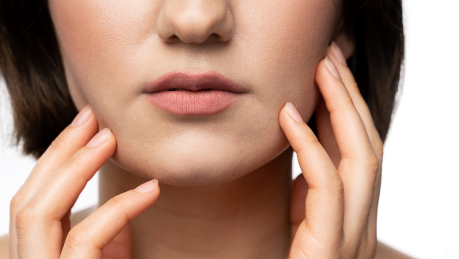 Best Fillers for Jawline Contouring